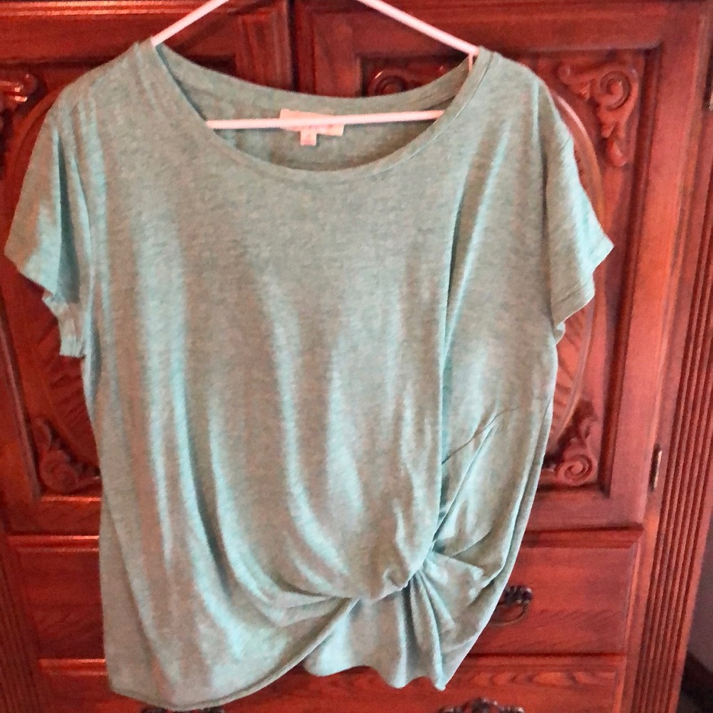 EUC ladies top